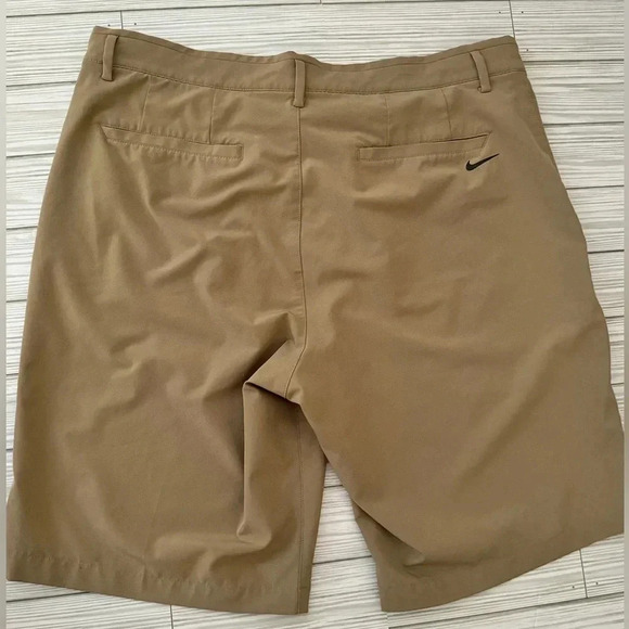 NikeGOLF x Nike | Standard Fit, Dri-Fit Golf Shorts - Size 34 - Picture 2 of 4